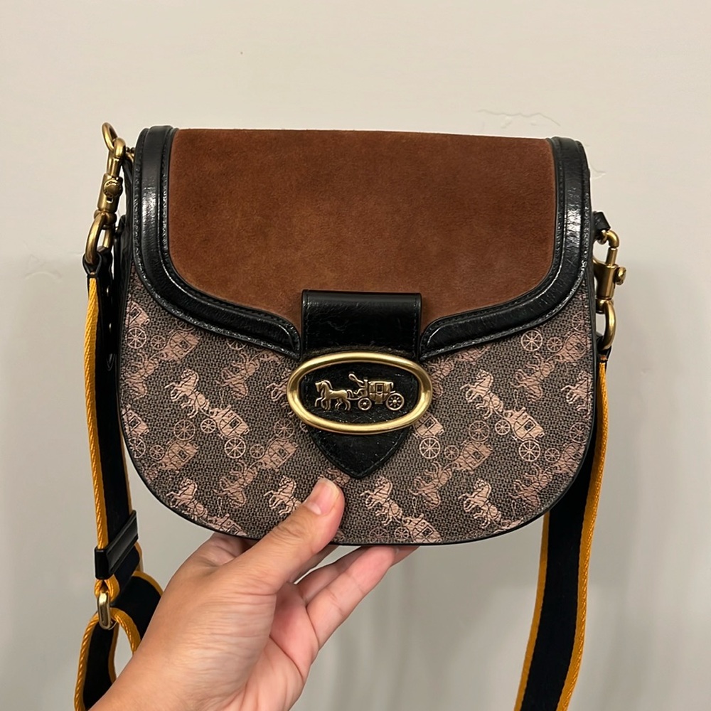 🌺🌹Coach Kat Saddle Bag Printed coated canvas, suede, buffalo-embossed leather